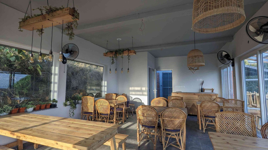 Food & Drinks 4, amã Stays & Trails Godhuli Cottage, Naukuchiyatal, Nainital
