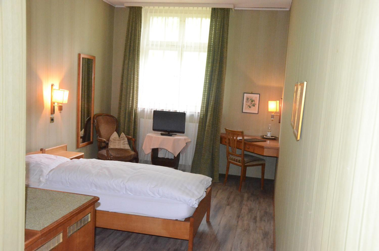 Bedroom 5, Gasthof Lowen Worb bei Bern, Konolfingen