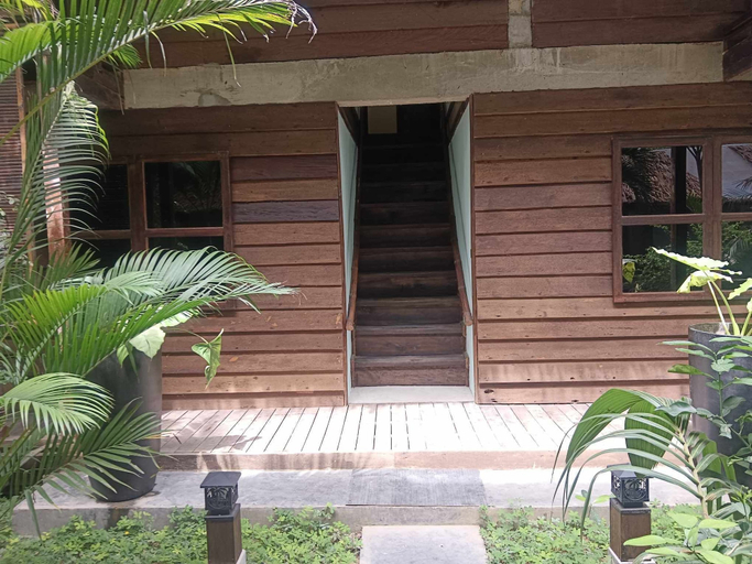 Exterior & Views, LA PLAGE HOTEL, El Nido