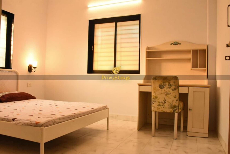 Bedroom, Privy Stays Reed Field Cottage, Raigarh