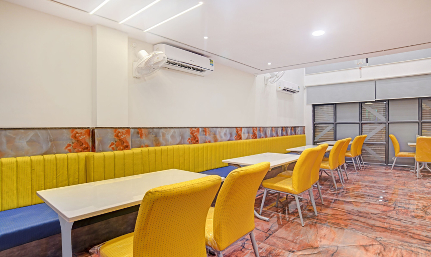 Food & Drinks 4, Treebo Merit, Indore