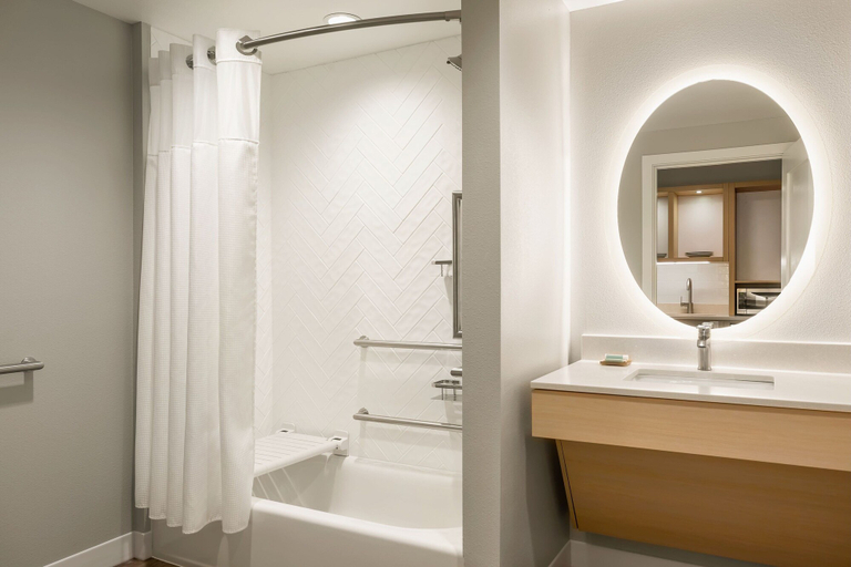 Bathroom 3, Towneplace Suites by Marriott Iron Mountain, Dickinson