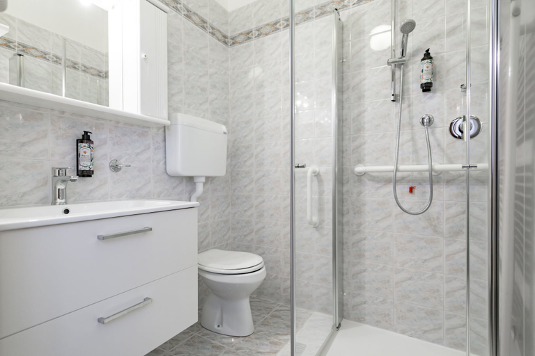 Bathroom 5, Hotel Sogno del Benaco, Brescia