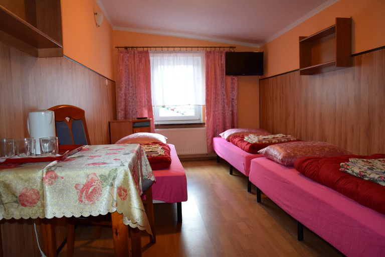 Bedroom 3, Osrodek Wypoczynkowy Pod Szczelincem, Kłodzko