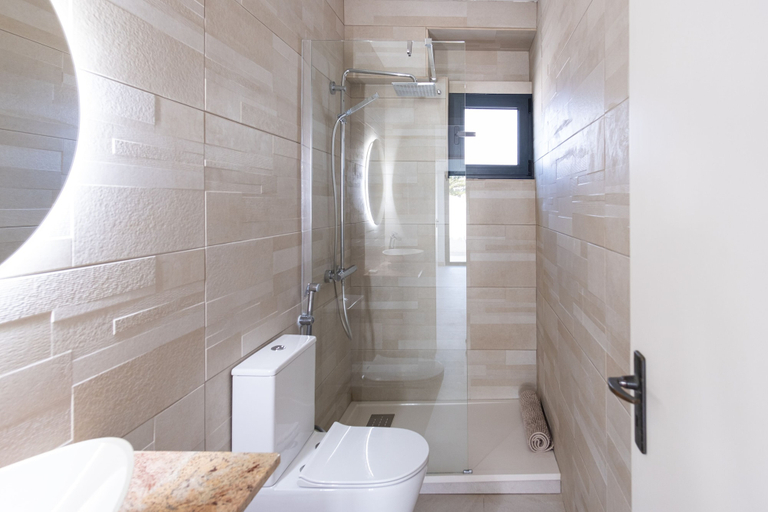 Bathroom 4, Vilamoura Marina Villa, Loulé