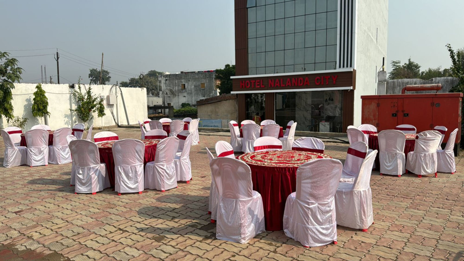 Food & Drinks 5, Goroomgo Nalanda City Rajgir, Nalanda