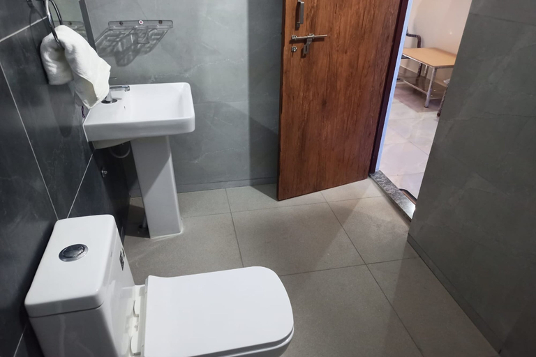 Bathroom, Dundi Mango Mist Resort, Tumkur
