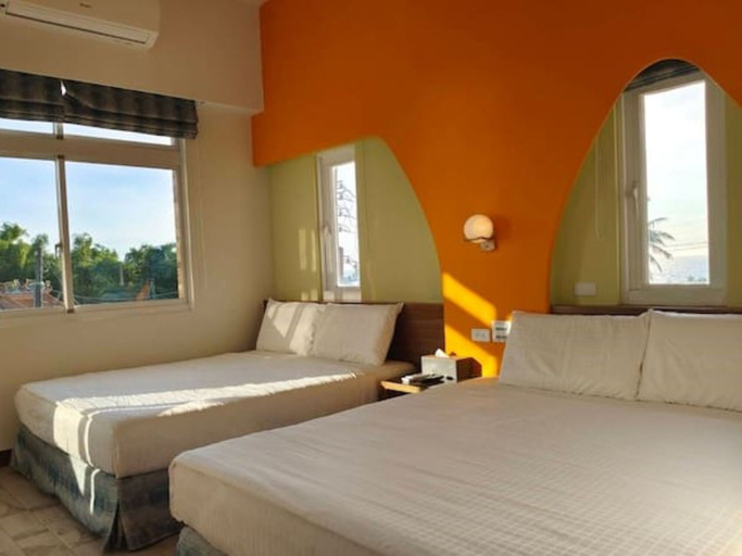 Others 5, Lunar Mare inn, Pingtung