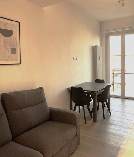 Others 3, Moderno Bilocale - Lorenteggio 145, Milano