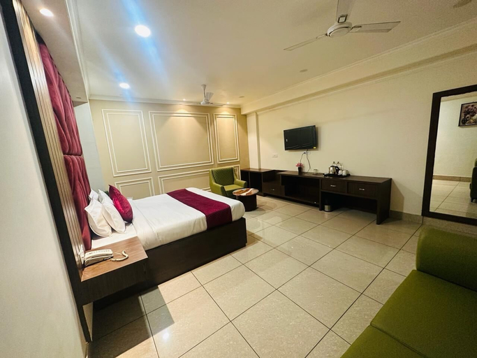 Bedroom 3, Hotel Fortune Ganga, Hardwar