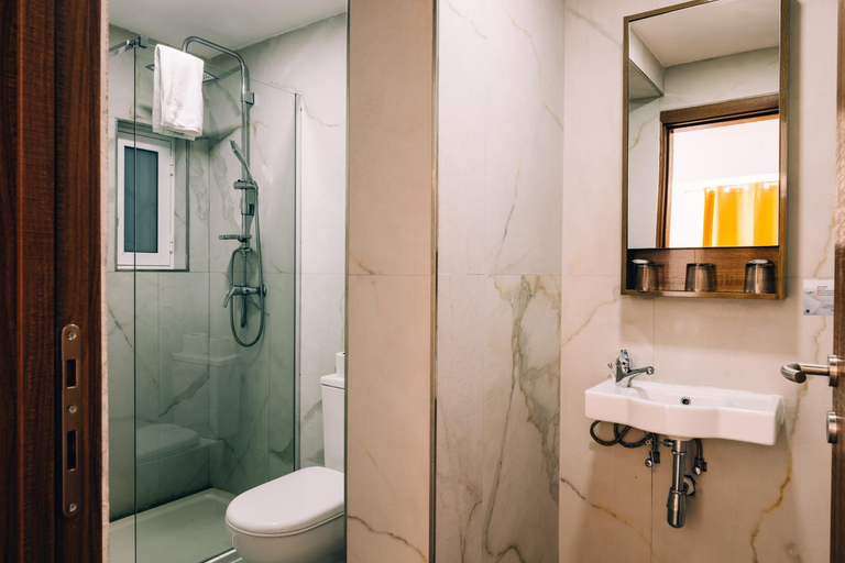Bathroom 3, Primera Hotel, Saint Paul's Bay