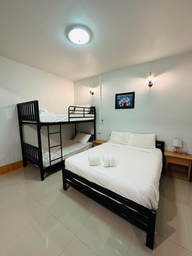 Bedroom 4, Koh Jum Hostel, Nua Khlong