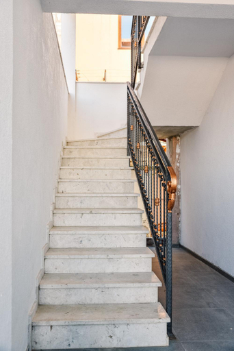 Others 3, Seaview Apartments Bonaca