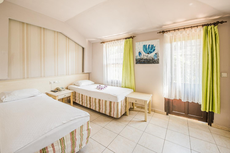 Bedroom 4, Leda Beach Hotel, Manavgat