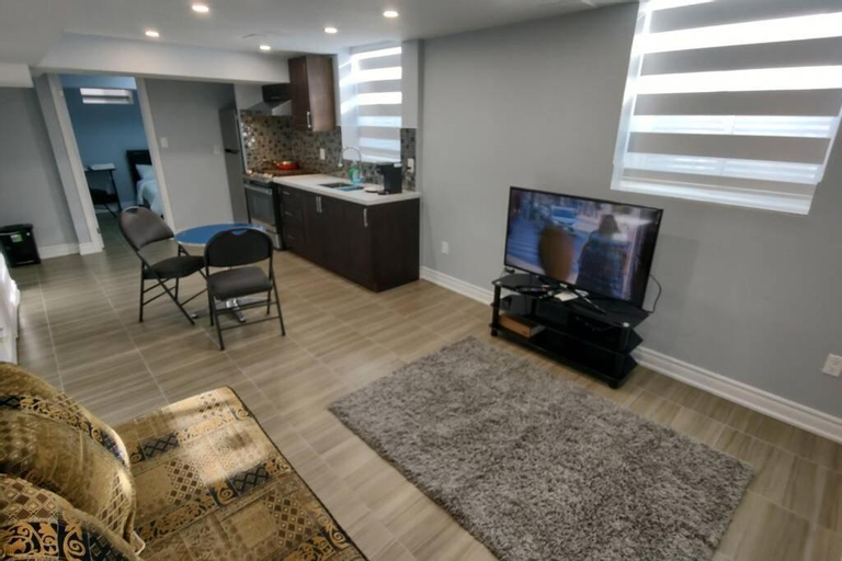 Others 3, Prestige Accommodation Self-contained 2 Bedrooms Suite, Durham