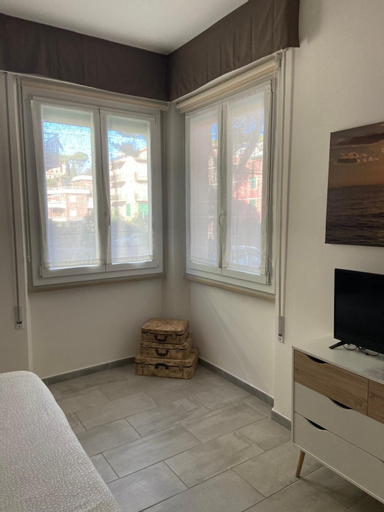 Others 4, casa Nenne appartamento con due camere da letto, Genova
