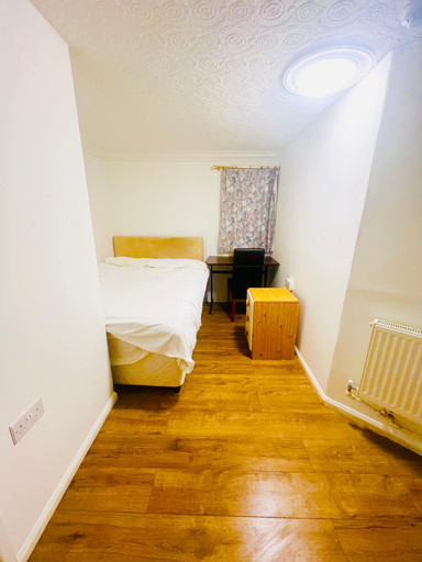Others 3, White House Lodge, Cambridgeshire