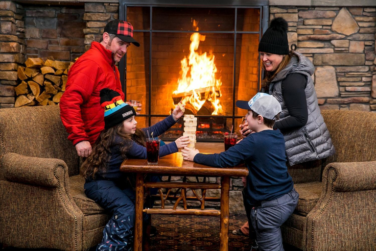 Food & Drinks 4, 1Br Ski-in, Ski-out With King Bed- Okemo Mtn Lodge condo, Windsor