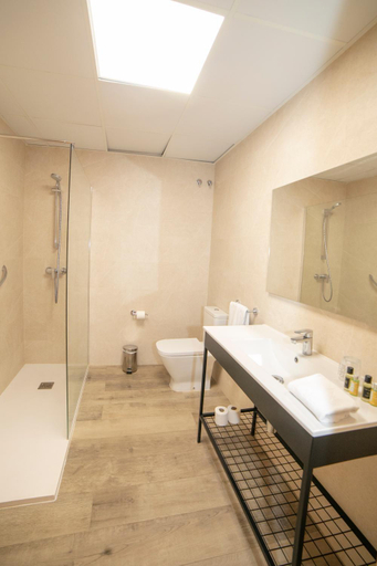 Bathroom 4, Aparthotel PYR Fuengirola, Málaga
