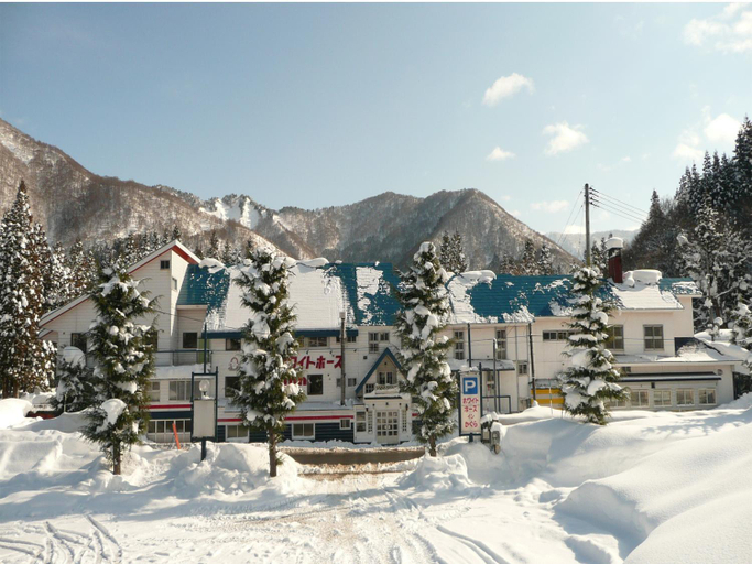 Exterior & Views, Kagura White Horse Inn, Minamiuonuma