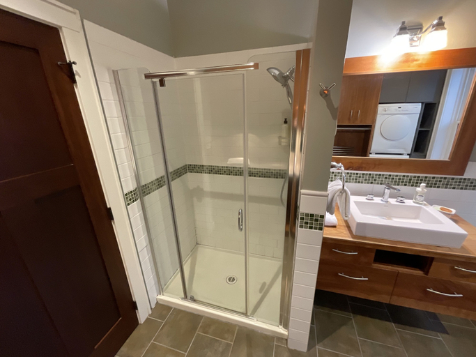 Bathroom 3, Chalet Au Bon Pain by Fernie Lodging CO, East Kootenay