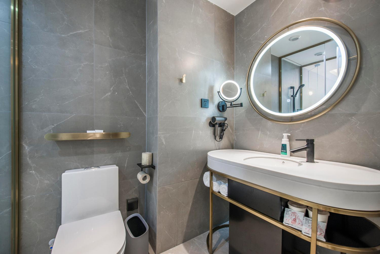 Bathroom 3, Atour Light Hotel Zhuhai Fuhuali CBD, Zhuhai