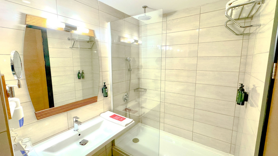 Bathroom 5, Ramada by Wyndham Tekirdag, Merkez