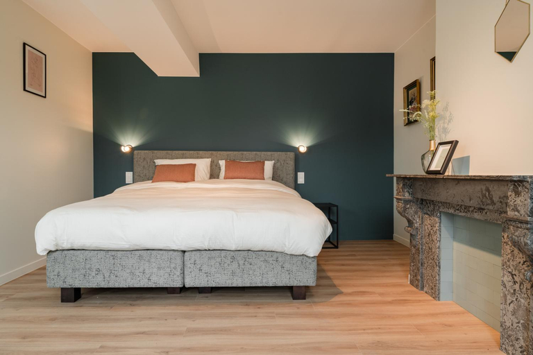 Others 3, B&B Tannerie, Antwerpen