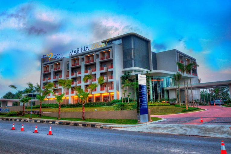 Exterior 3