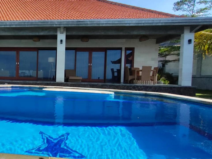 Swimming Pool 12