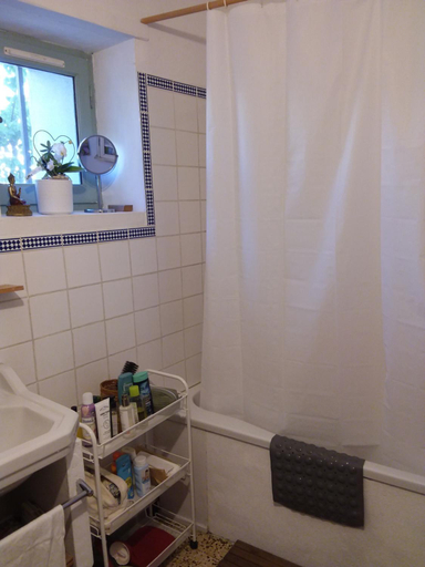 Bathroom, Chambre d'hotes ici, Vaucluse