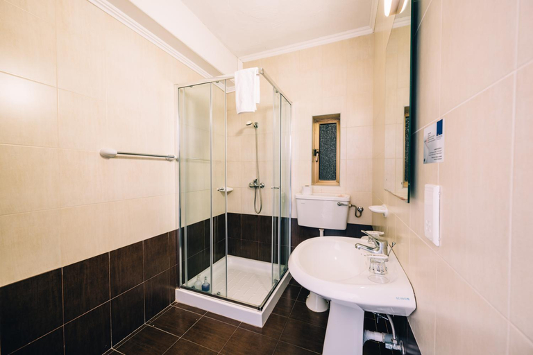 Bathroom 3, Primera Hotel, Saint Paul's Bay