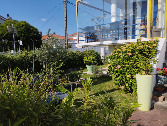 Others 5, Villa Saint-Germain, Charente-Maritime