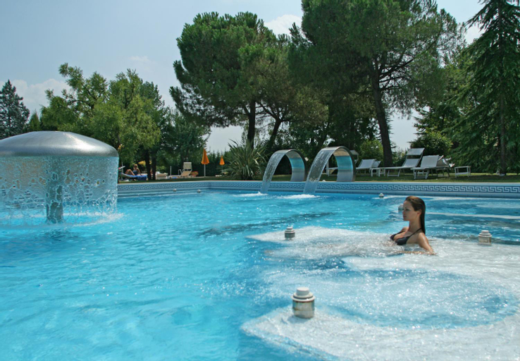 Swimming Pool 1