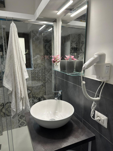 Bathroom 5, B&B Carme, Napoli
