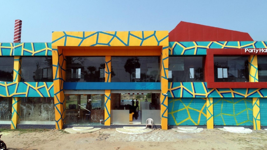Navagiraga Resort and  Hotel, Nagappattinam