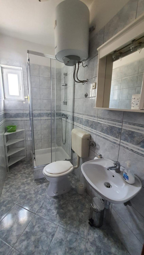 Bathroom 2, Apartments Irena, Sali