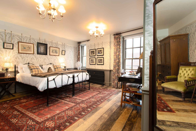 Bedroom 3, Crown Hotel, Dorset