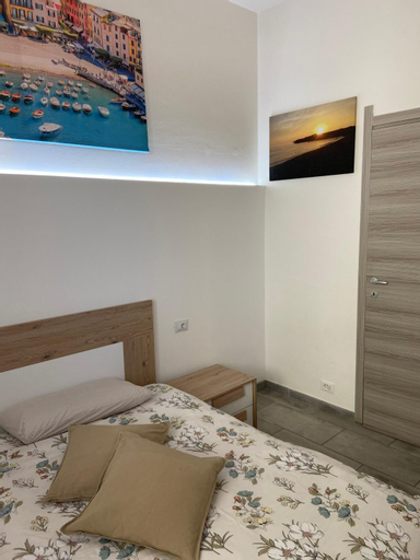 Bedroom 2, casa Nenne appartamento con due camere da letto, Genova