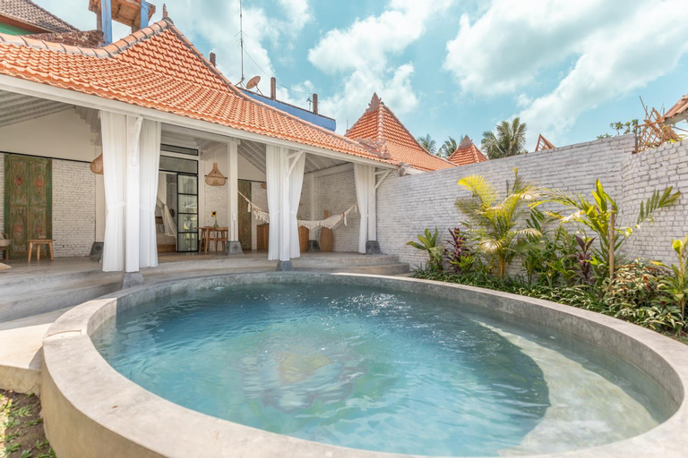 Swimming Pool 17