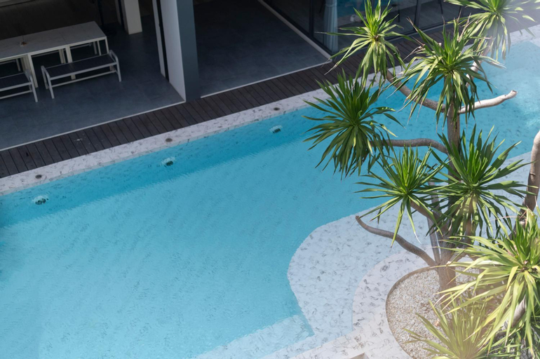 Swimming Pool 9