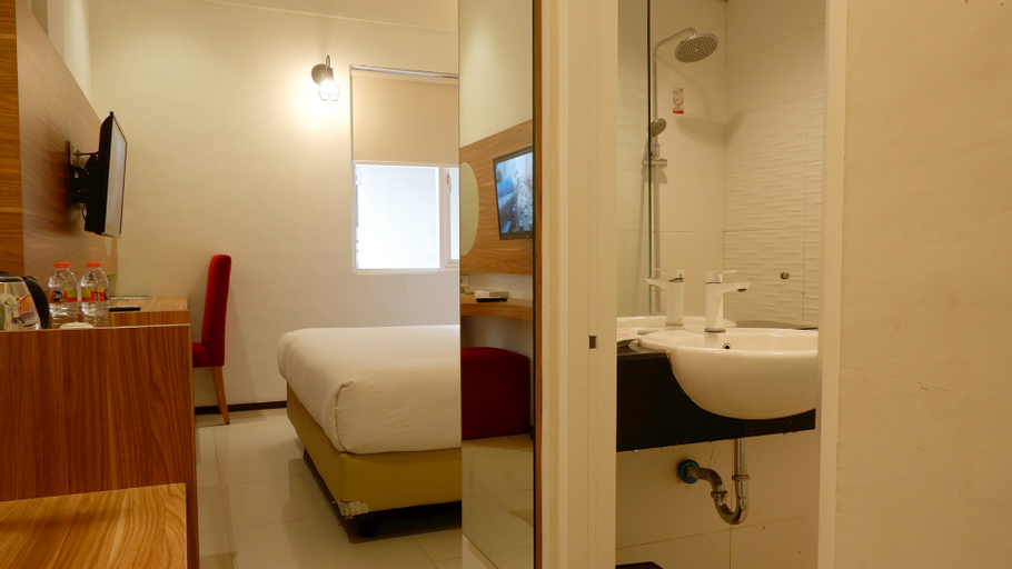 Bathroom 8
