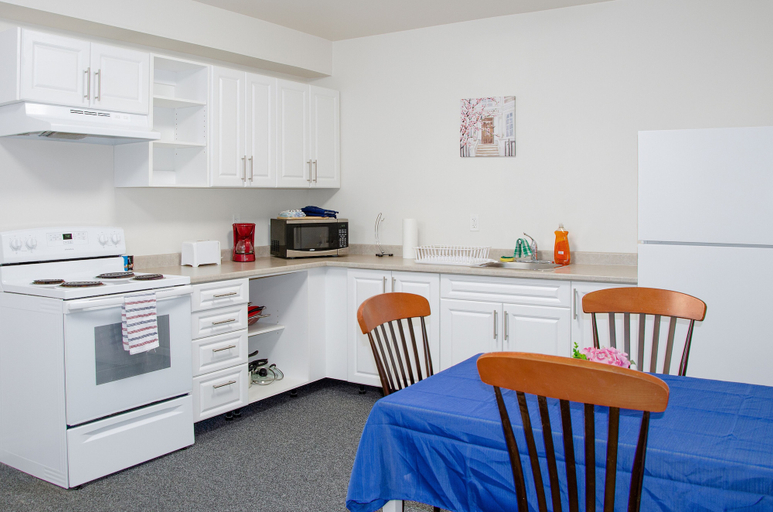 Others 5, Prospectors Inn, Timiskaming