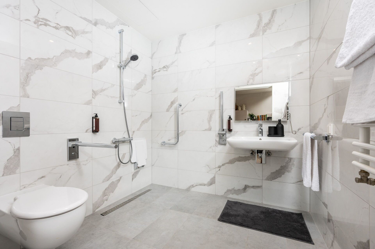 Bathroom 3, MILESTONE Krakow Center Premium Living by Tribera, Kraków City