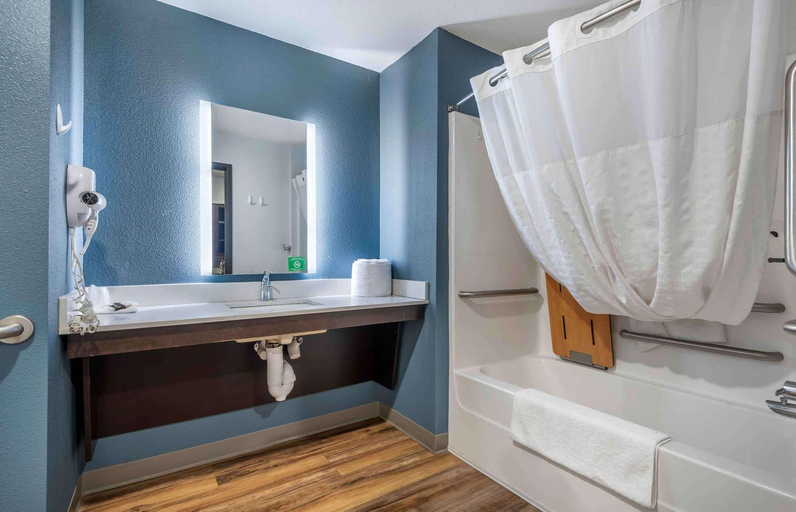Bathroom 3, Extended Stay America Suites - Redlands, San Bernardino