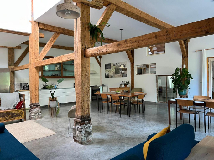 Food & Drinks, de Danenberg, Overbetuwe