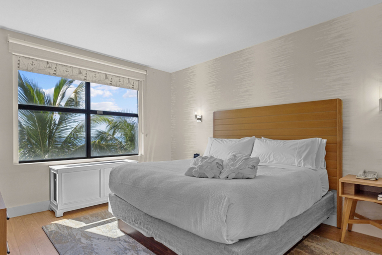 Bedroom 3, Four Points by Sheraton Punta Gorda Harborside, Charlotte