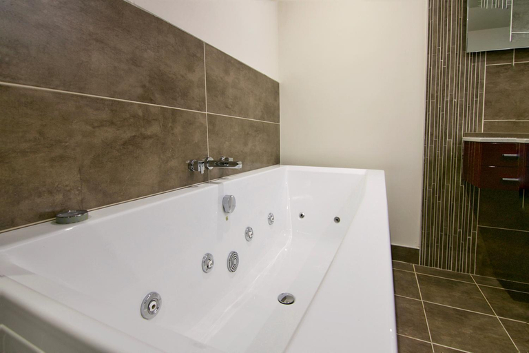 Bathroom 2, Escape Ordinary at Castle Hume, Fermanagh and Omagh