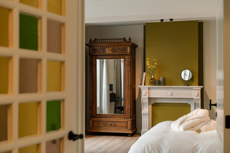 Others 2, B&B Tannerie, Antwerpen