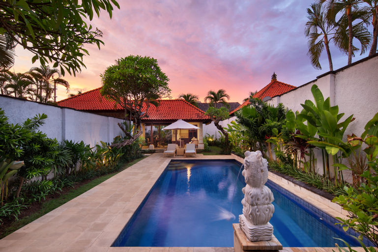 Swimming Pool 15
